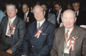 Das Bild in der 50er Jahren zeigt (von Links): Ehrenvorsitzender Hermann Riedlinger, Ehrendirigent Paul Wuhrer, Ehrenditigent Ludwig Besenfelder